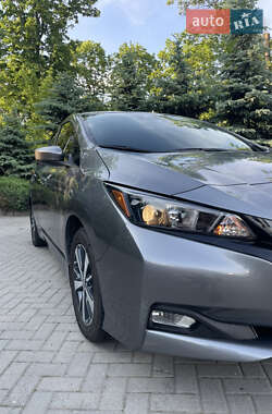Хетчбек Nissan Leaf 2022 в 
