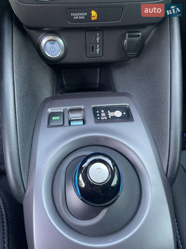 Хетчбек Nissan Leaf 2022 в Харкові