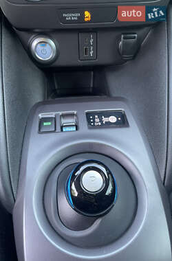 Хетчбек Nissan Leaf 2022 в 