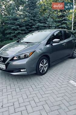 Хетчбек Nissan Leaf 2022 в 