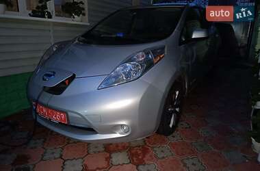 Хетчбек Nissan Leaf 2015 в Рівному