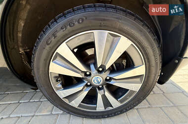 Хэтчбек Nissan Leaf 2014 в 