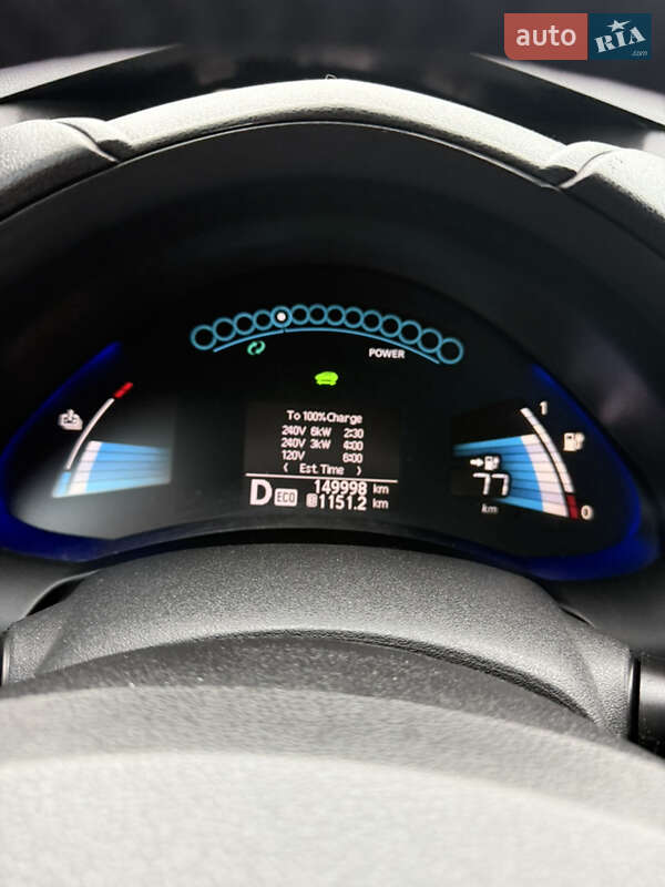 Хэтчбек Nissan Leaf 2015 в Киеве