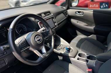 Хэтчбек Nissan Leaf 2022 в Киеве