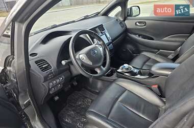Хетчбек Nissan Leaf 2013 в 