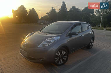 Хетчбек Nissan Leaf 2015 в Рівному