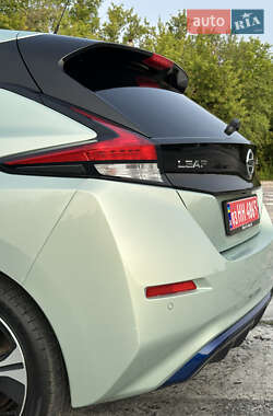 Хэтчбек Nissan Leaf 2018 в 