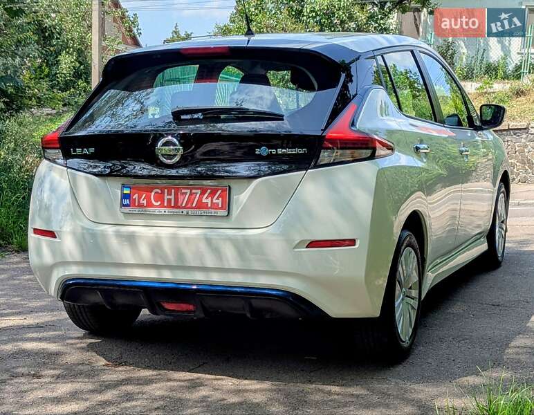 Nissan Leaf 2021