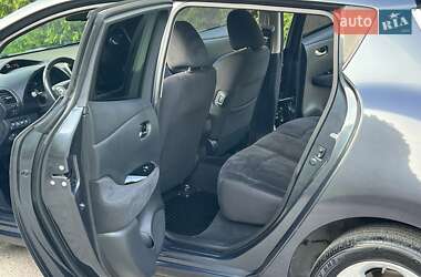 Хетчбек Nissan Leaf 2013 в 