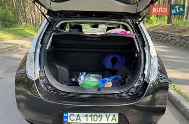 Хэтчбек Nissan Leaf 2014 в 