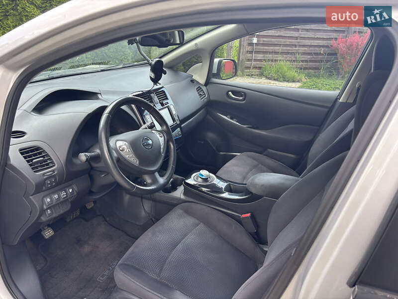 Хэтчбек Nissan Leaf 2014 в Киеве