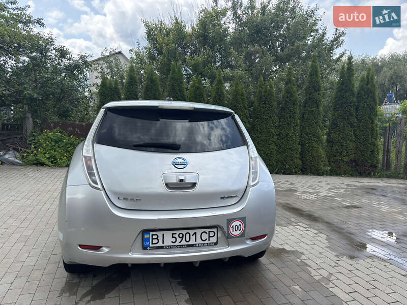 Хэтчбек Nissan Leaf 2014 в Киеве