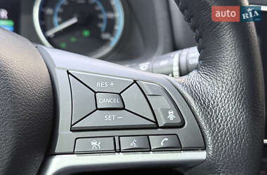 Хэтчбек Nissan Leaf 2019 в 