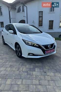Хетчбек Nissan Leaf 2019 в 