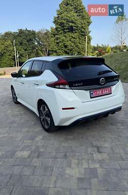 Хетчбек Nissan Leaf 2019 в 