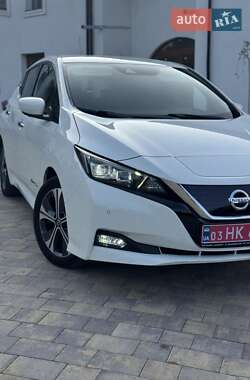 Хетчбек Nissan Leaf 2019 в 