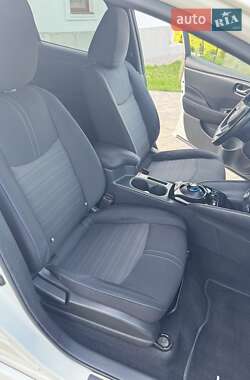 Хетчбек Nissan Leaf 2019 в 