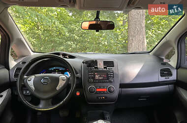 Хэтчбек Nissan Leaf 2014 в 