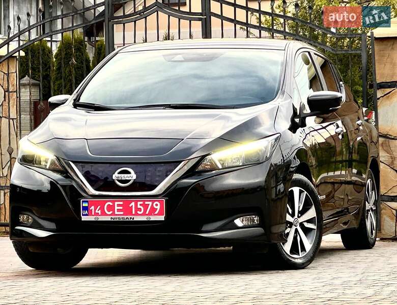 Хэтчбек Nissan Leaf 2020 в Днепре