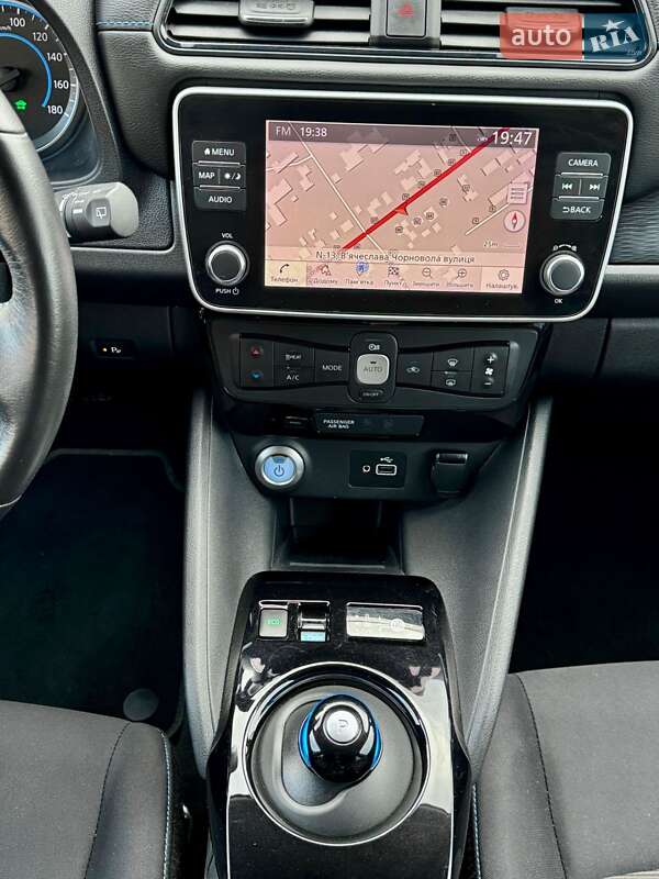 Хэтчбек Nissan Leaf 2020 в Днепре