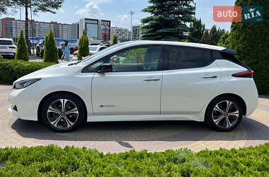 Хэтчбек Nissan Leaf 2018 в 