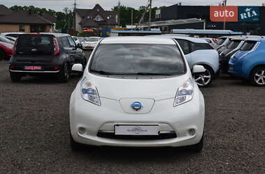 Хэтчбек Nissan Leaf 2016 в 