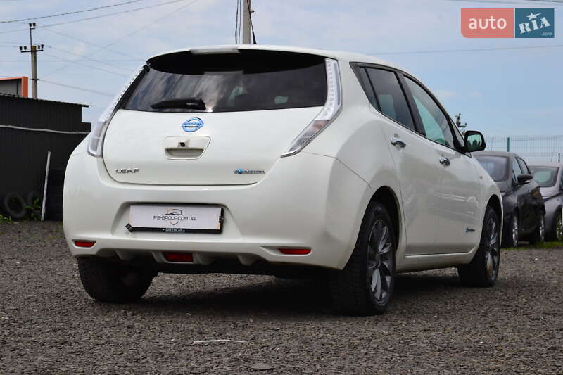 Хэтчбек Nissan Leaf 2016 в Луцке