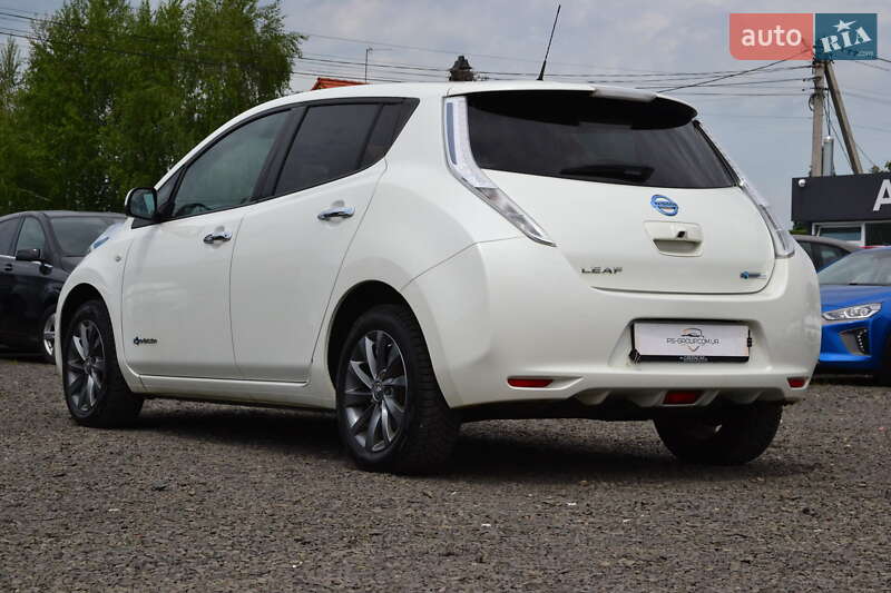 Хэтчбек Nissan Leaf 2016 в Луцке