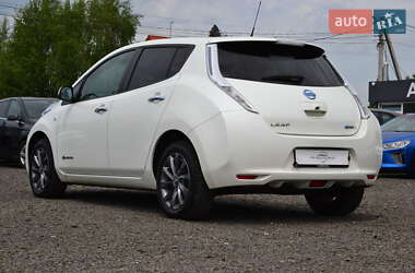 Хэтчбек Nissan Leaf 2016 в 