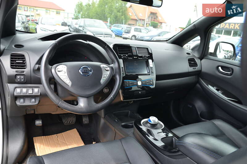 Хэтчбек Nissan Leaf 2016 в Луцке