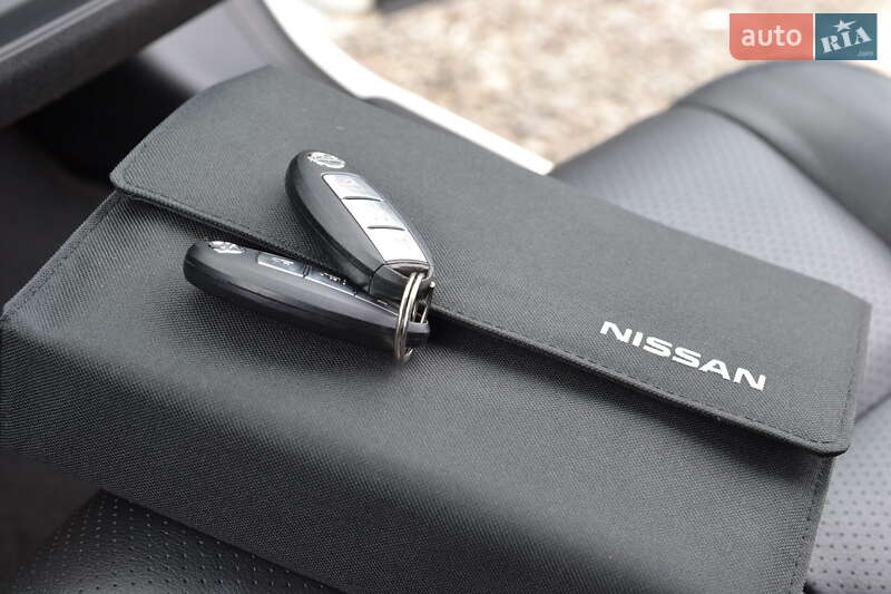 Хэтчбек Nissan Leaf 2016 в Луцке