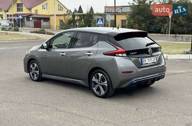 Хэтчбек Nissan Leaf 2020 в 