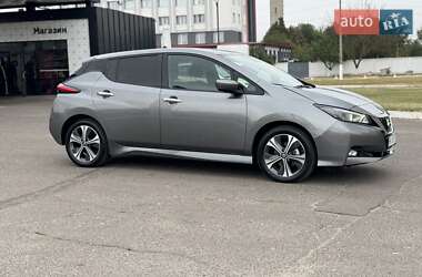 Хэтчбек Nissan Leaf 2020 в 
