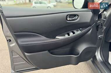 Хэтчбек Nissan Leaf 2020 в 