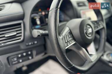 Хэтчбек Nissan Leaf 2020 в 