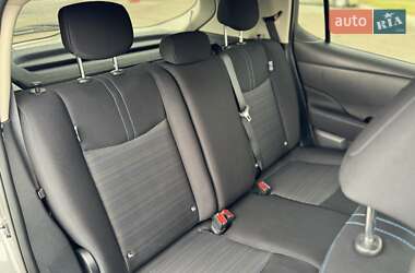 Хэтчбек Nissan Leaf 2020 в 