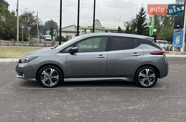 Хэтчбек Nissan Leaf 2020 в 