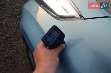 Хэтчбек Nissan Leaf 2014 в 