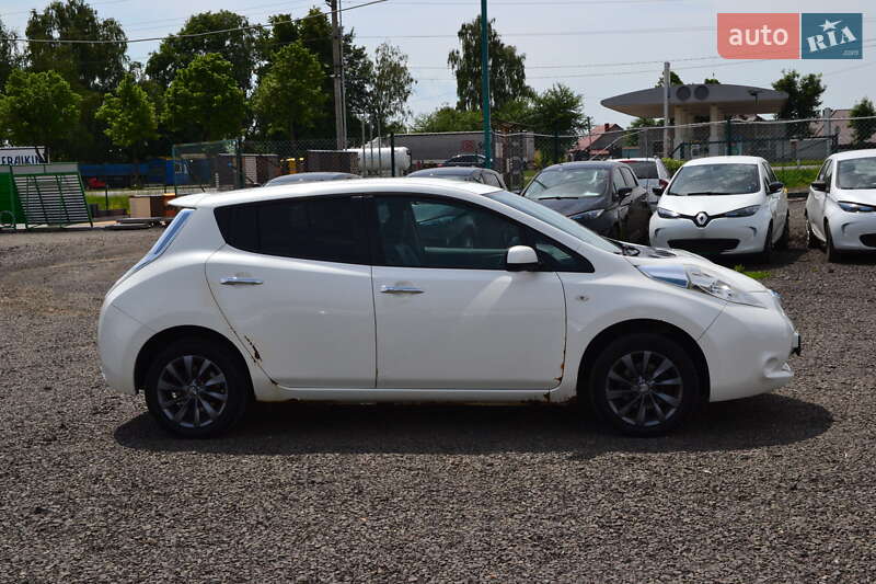 Хетчбек Nissan Leaf 2014 в Луцьку