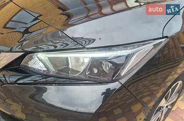 Хэтчбек Nissan Leaf 2018 в 