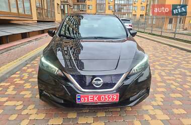 Хэтчбек Nissan Leaf 2018 в 