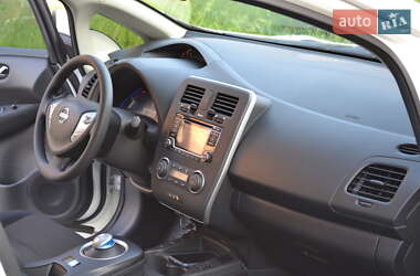 Хэтчбек Nissan Leaf 2016 в 