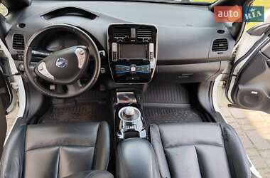 Хетчбек Nissan Leaf 2017 в 