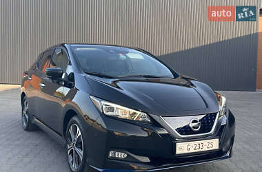 Хэтчбек Nissan Leaf 2020 в 
