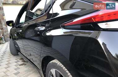 Хэтчбек Nissan Leaf 2018 в 
