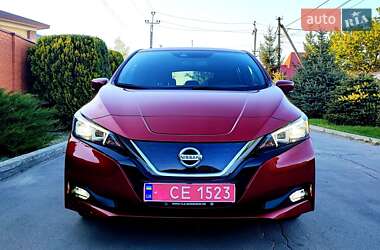 Хэтчбек Nissan Leaf 2019 в 
