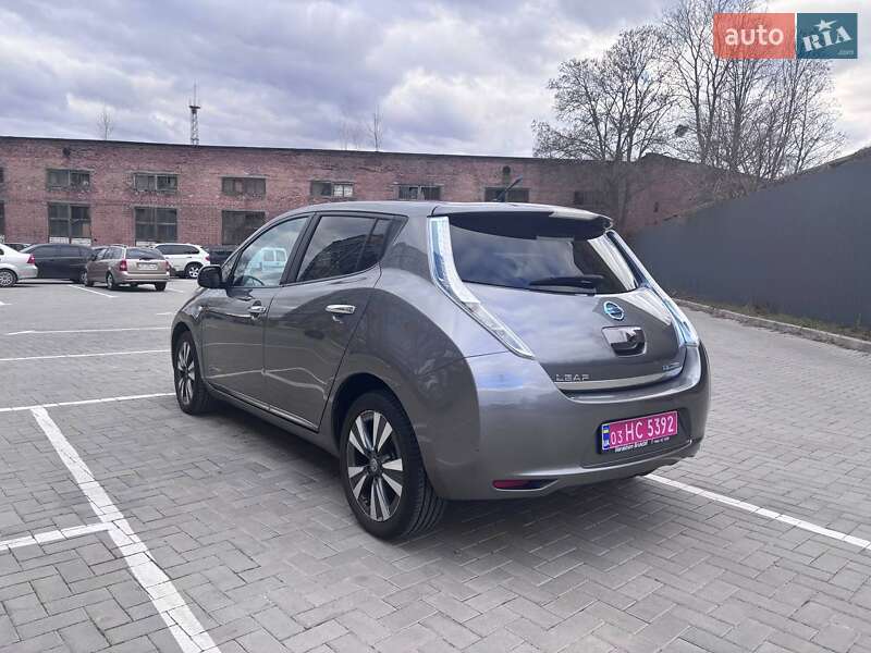 Хэтчбек Nissan Leaf 2013 в Житомире