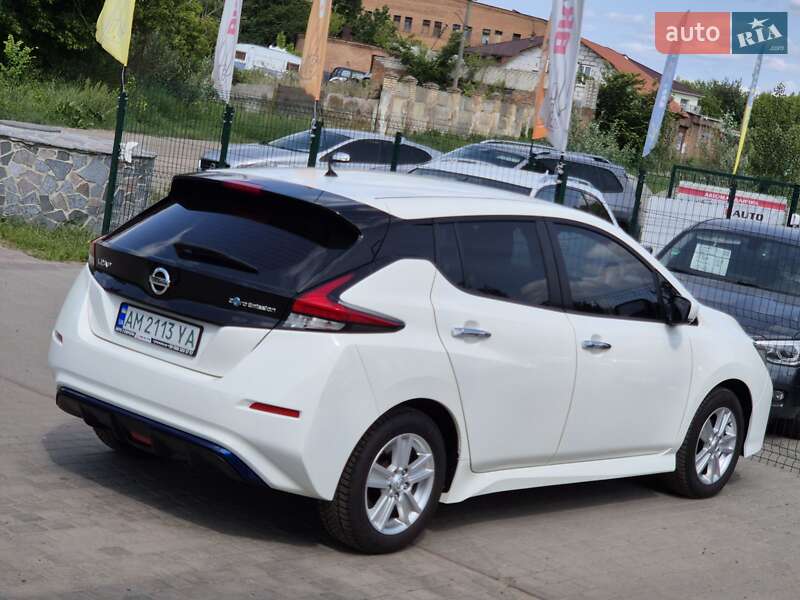 Хетчбек Nissan Leaf 2022 в Бердичеві