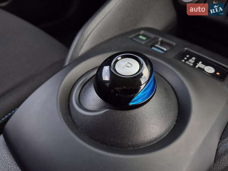 Хетчбек Nissan Leaf 2022 в Бердичеві