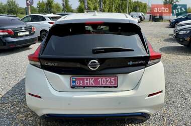 Хетчбек Nissan Leaf 2021 в 
